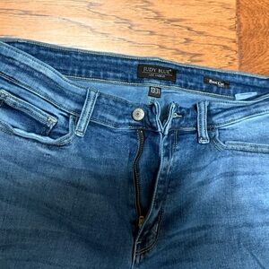 Judy Blue Women’s Mid-rise Classic Bootcut Jeans